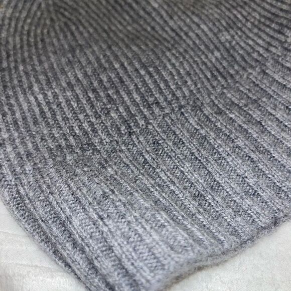 NWT  Nordstrom 100% Cashmere Beanie In Gray - Picture 2 of 6